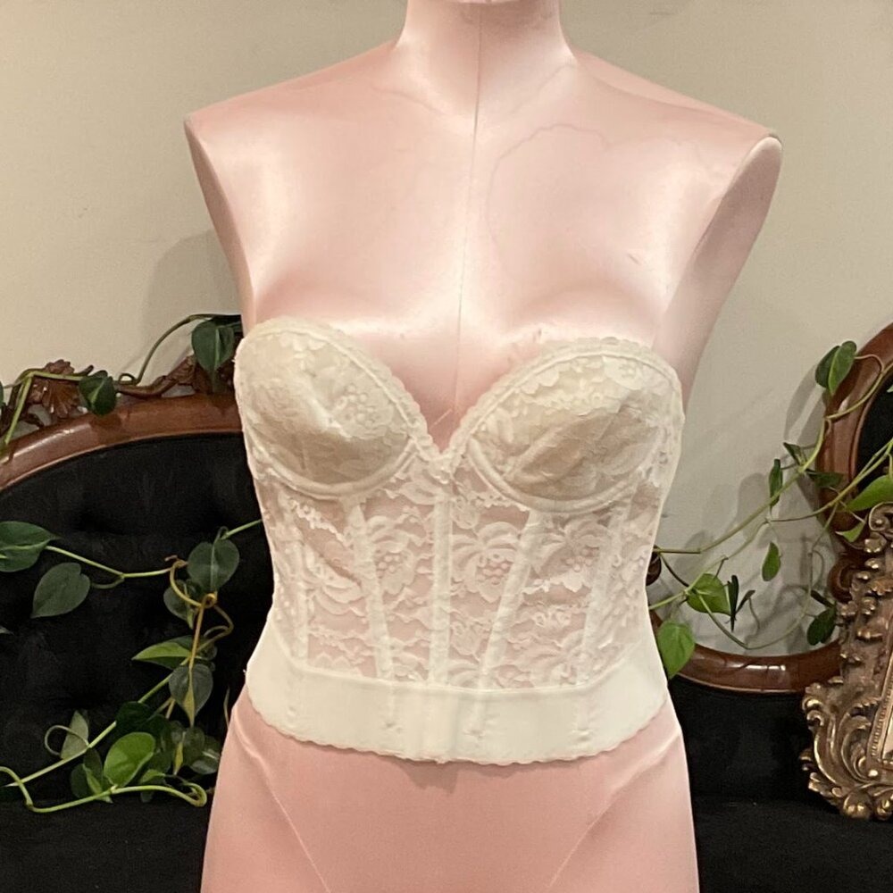 Vintage lingerie Lace Bustier Bra Underwire Backless Size 34A White